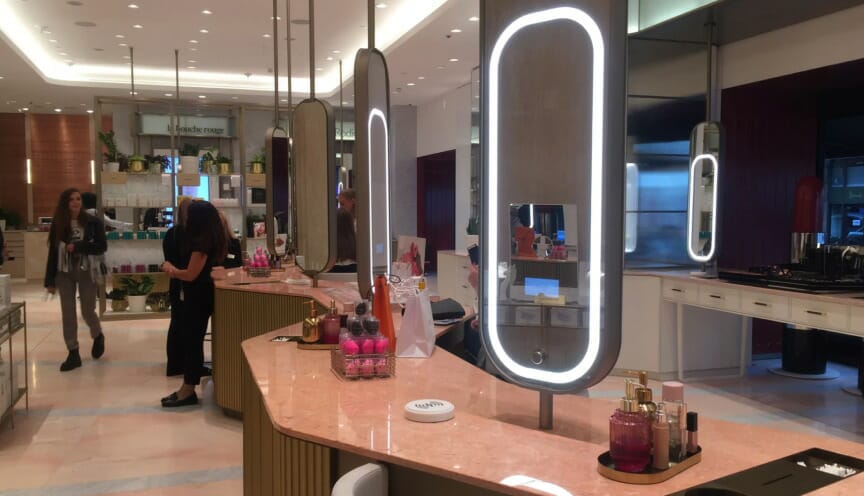 Harrods - Beauty Hall invests in Magic Mirrors